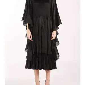 Beulah Style Ruffled Detail Black Pleated Maxi (One Size - O/S)