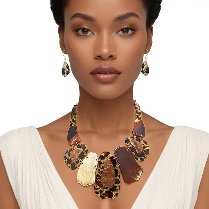 New – Bib Leopard Necklace