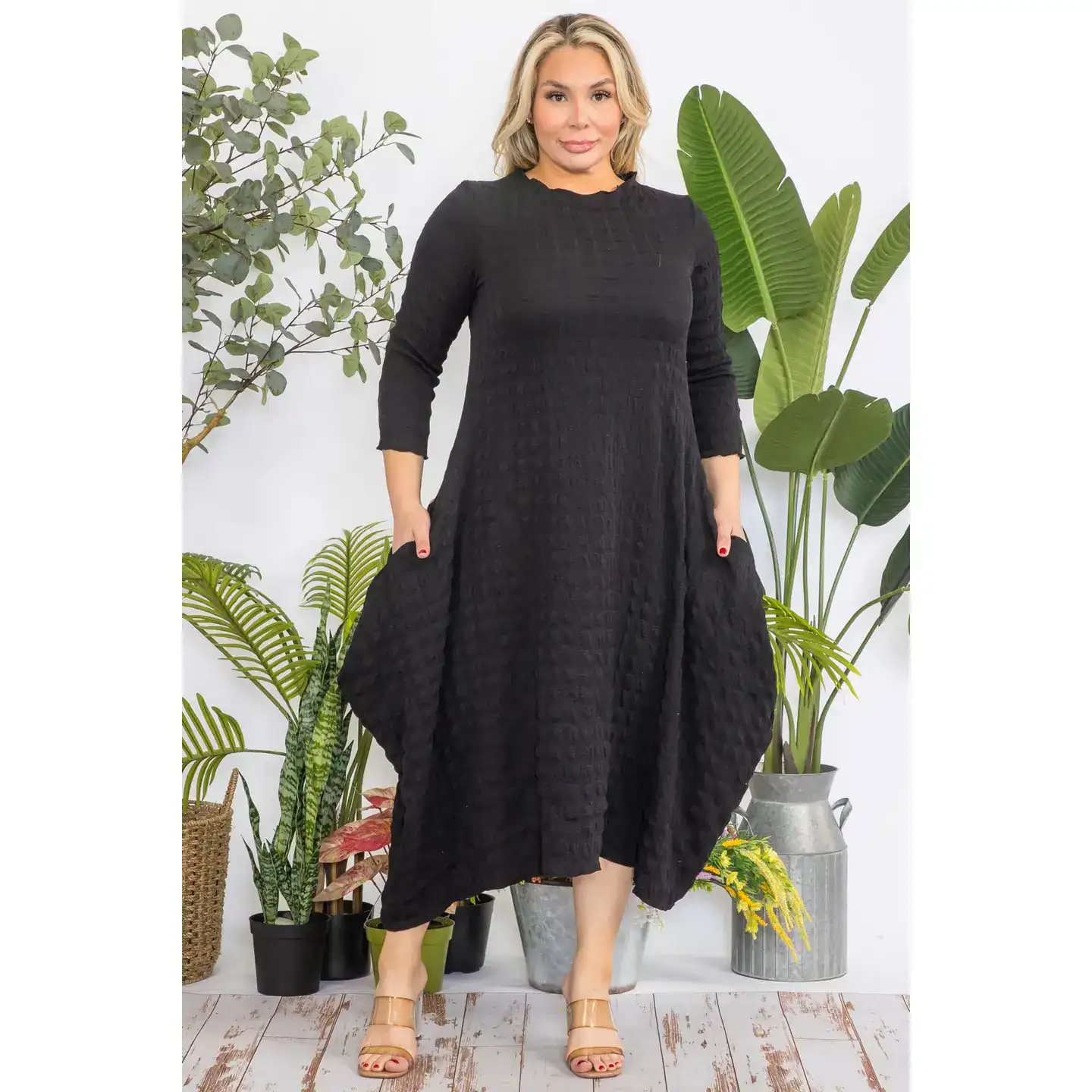 New – Round Neck Bubble Dress (Size Selections) Black