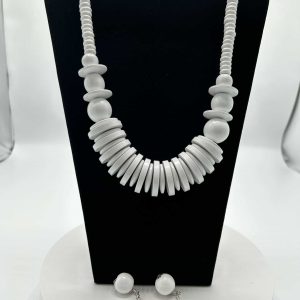 Fashion White Wood Necklace with Matching Earrings