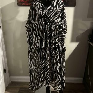 Fashion Animal Print Kaftan (Size Fits 22-24)
