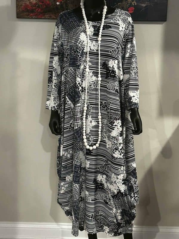 Fashion Navy & White Balloon Dress (Size 2X)