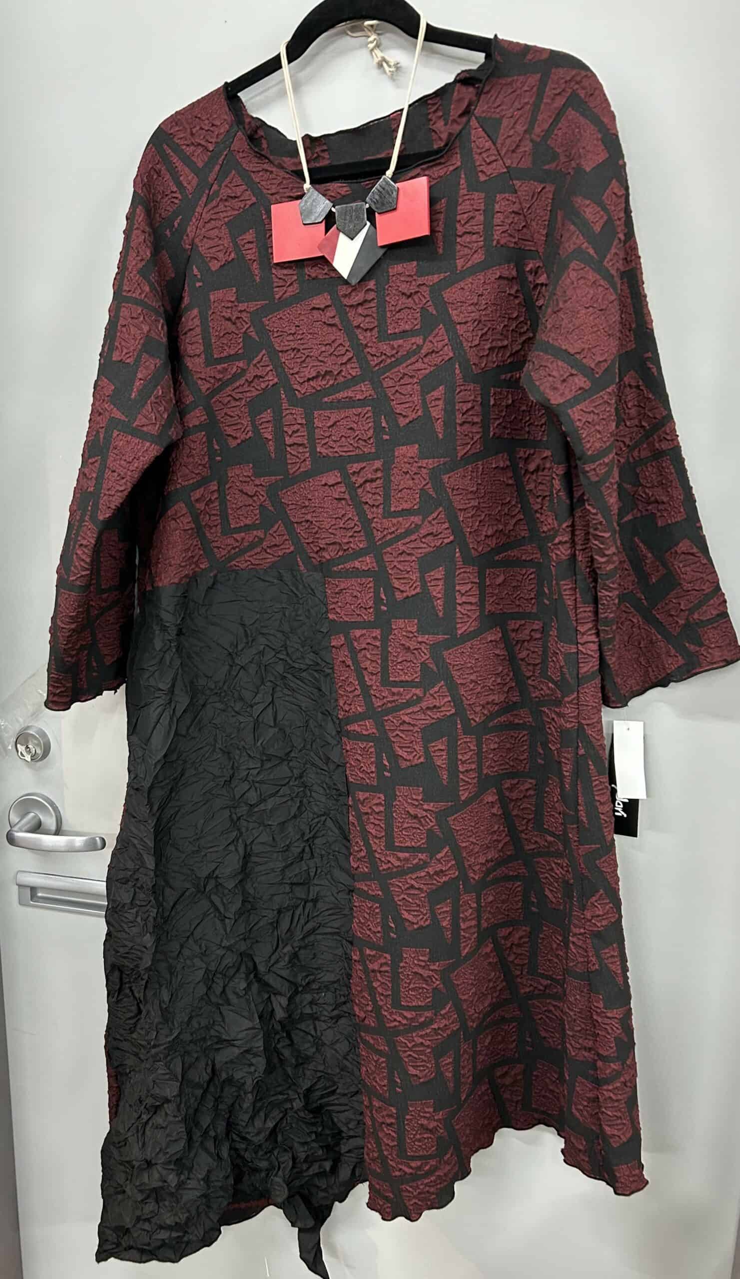 New – High End Designer Dress (Large) – One Of A Kind !!