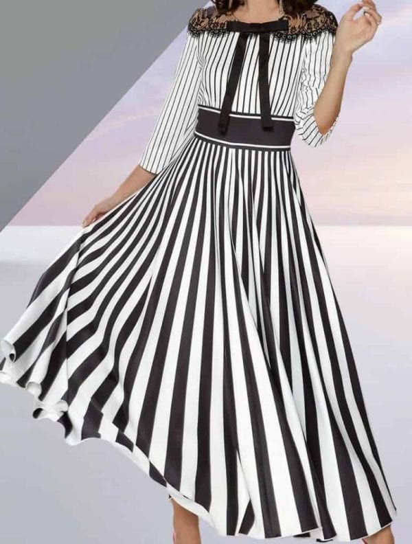 Love The Queen Black/White Long Maxi with Bow (Size 1X)