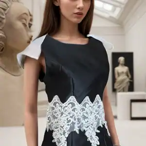 New - Sleeveless Lace Top Black (XL)