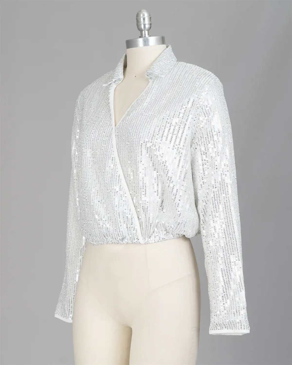 New – White “V” Neck Sequin Top (Med)