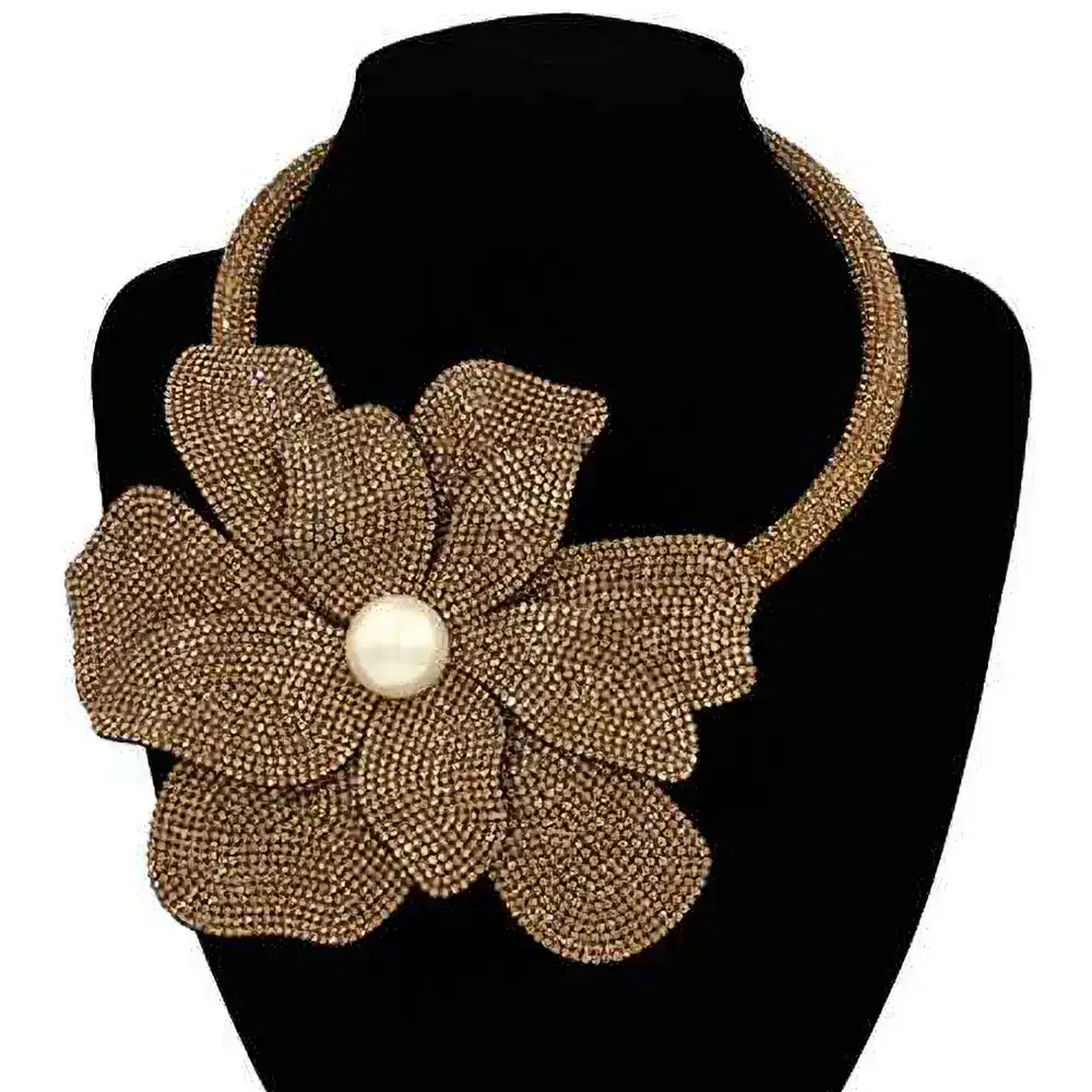 New – Designer Short Oversized Flowered w/Pearl Necklace (2 Color Selection Left) Nice