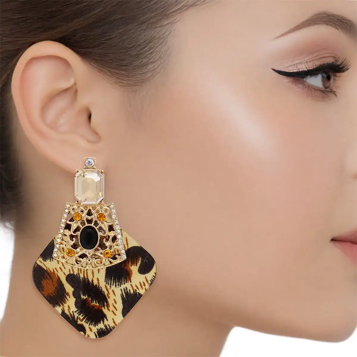 New – Stud Glam Leopard Earrings