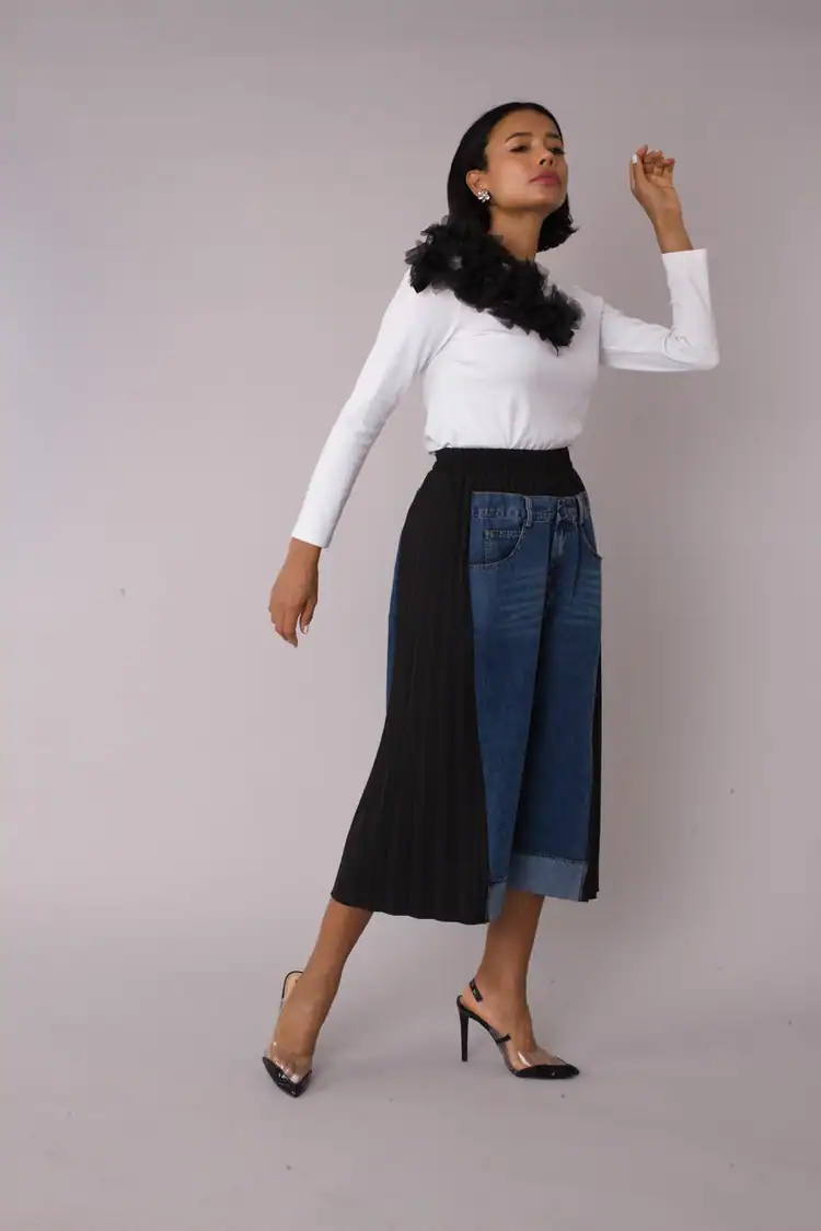 New – Pleated Panel Denim Culottes (Size Selection) L, XL, 1X