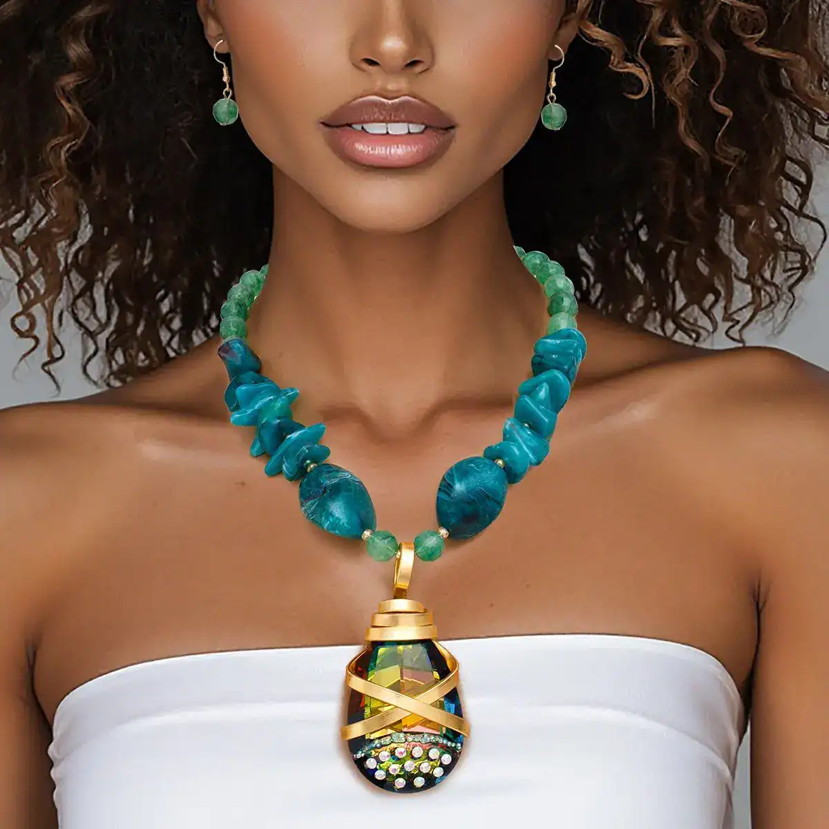 New – Designer – AB Teardrop Crystal Necklace (Beautiful)
