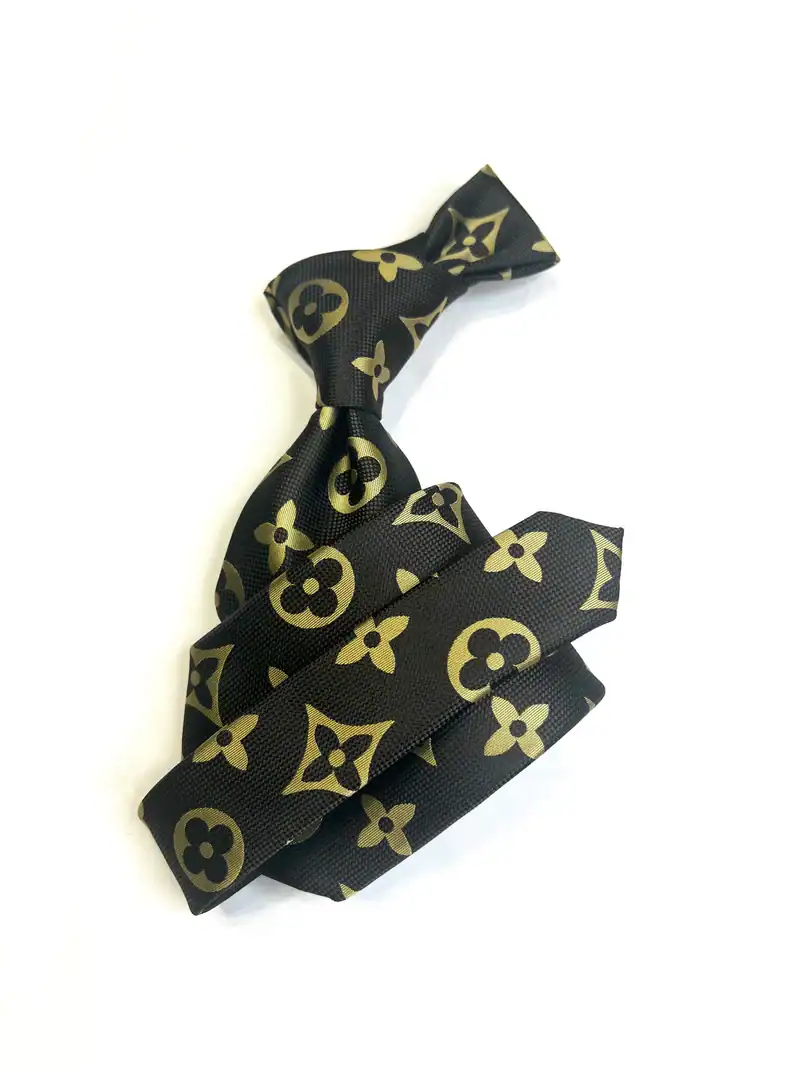 New – Limited Edition Brown/Tan Tie w/ hanky