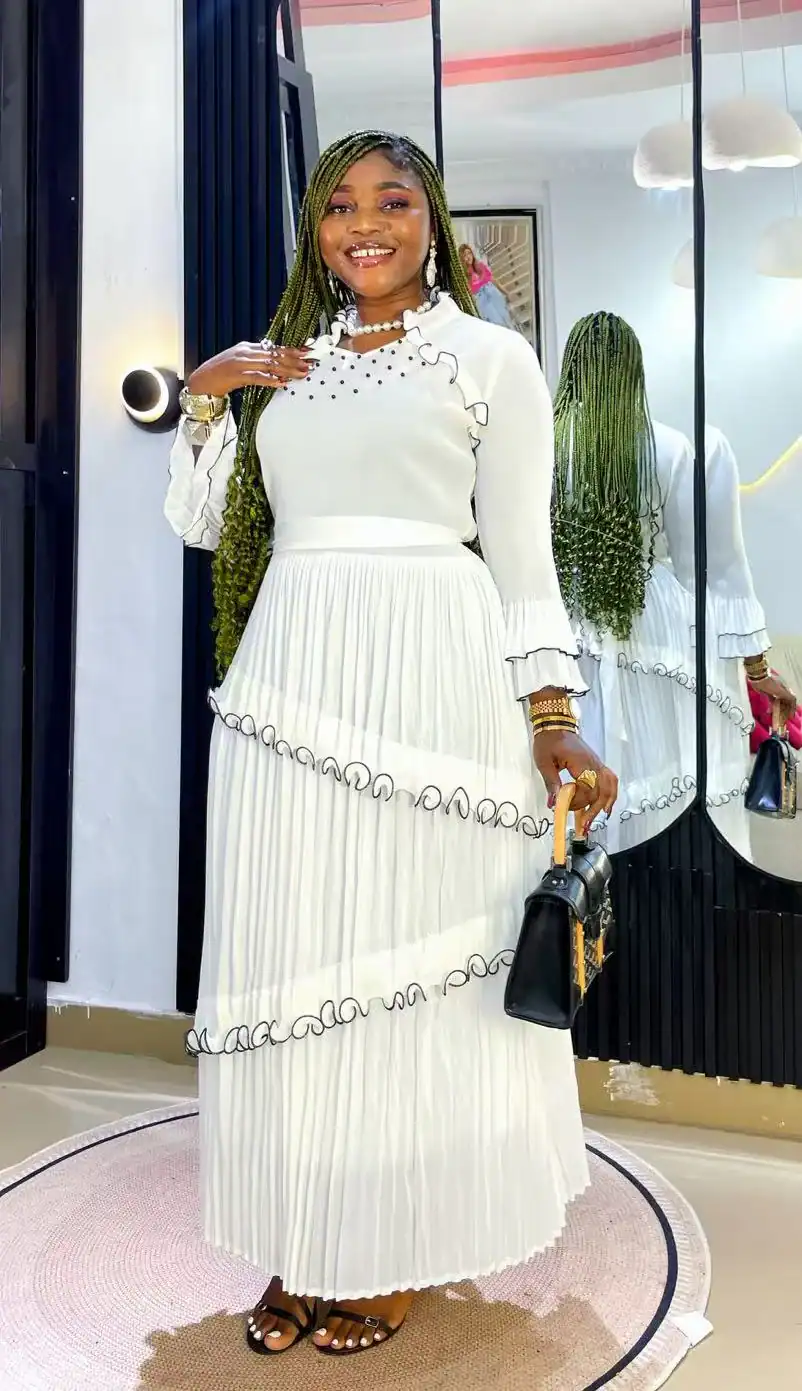New – Designer White Pleated Ruffle Dress – One Size (Very Elegant)
